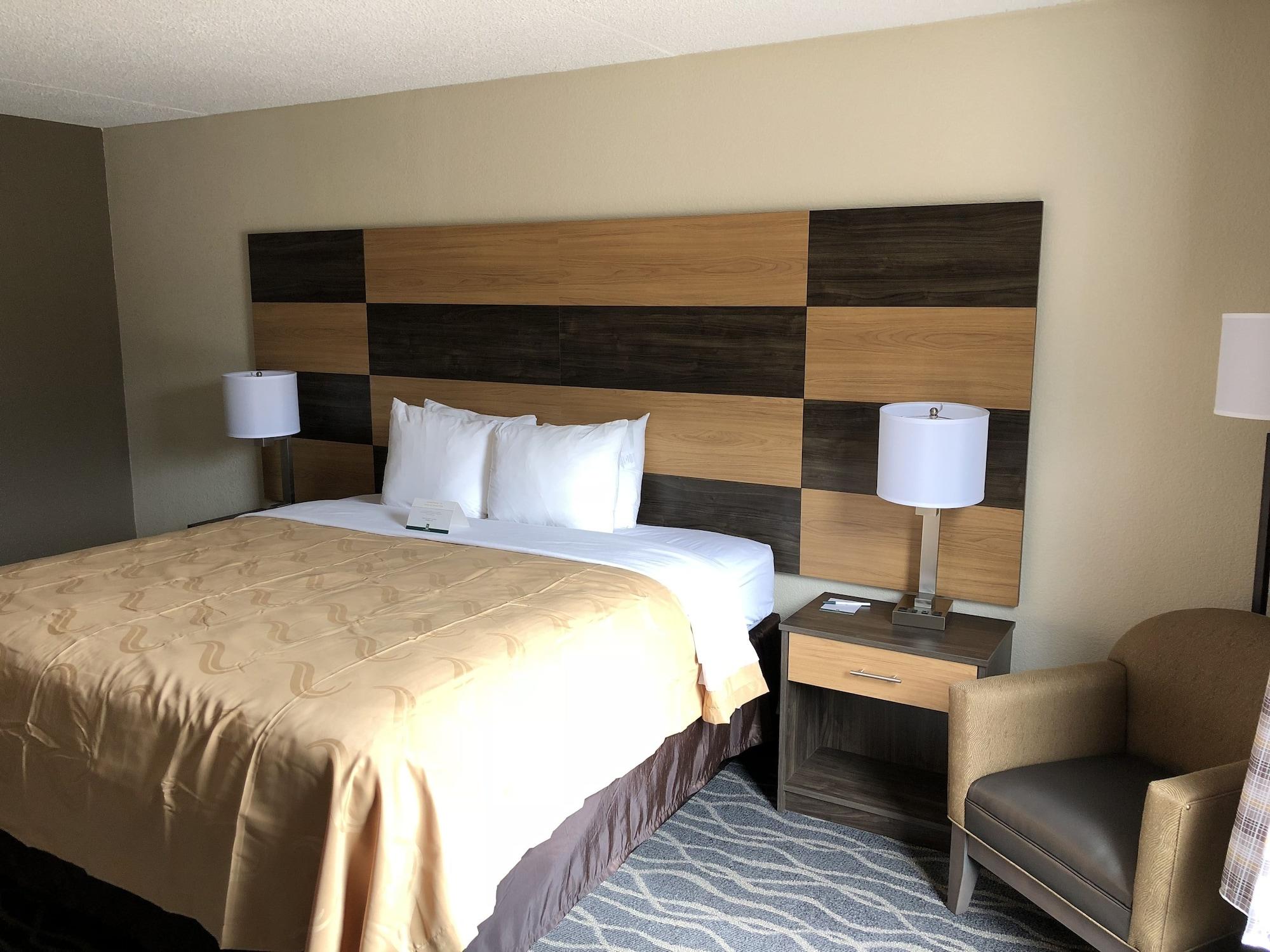 Quality Inn & Suites Lafayette I-65 מראה חיצוני תמונה