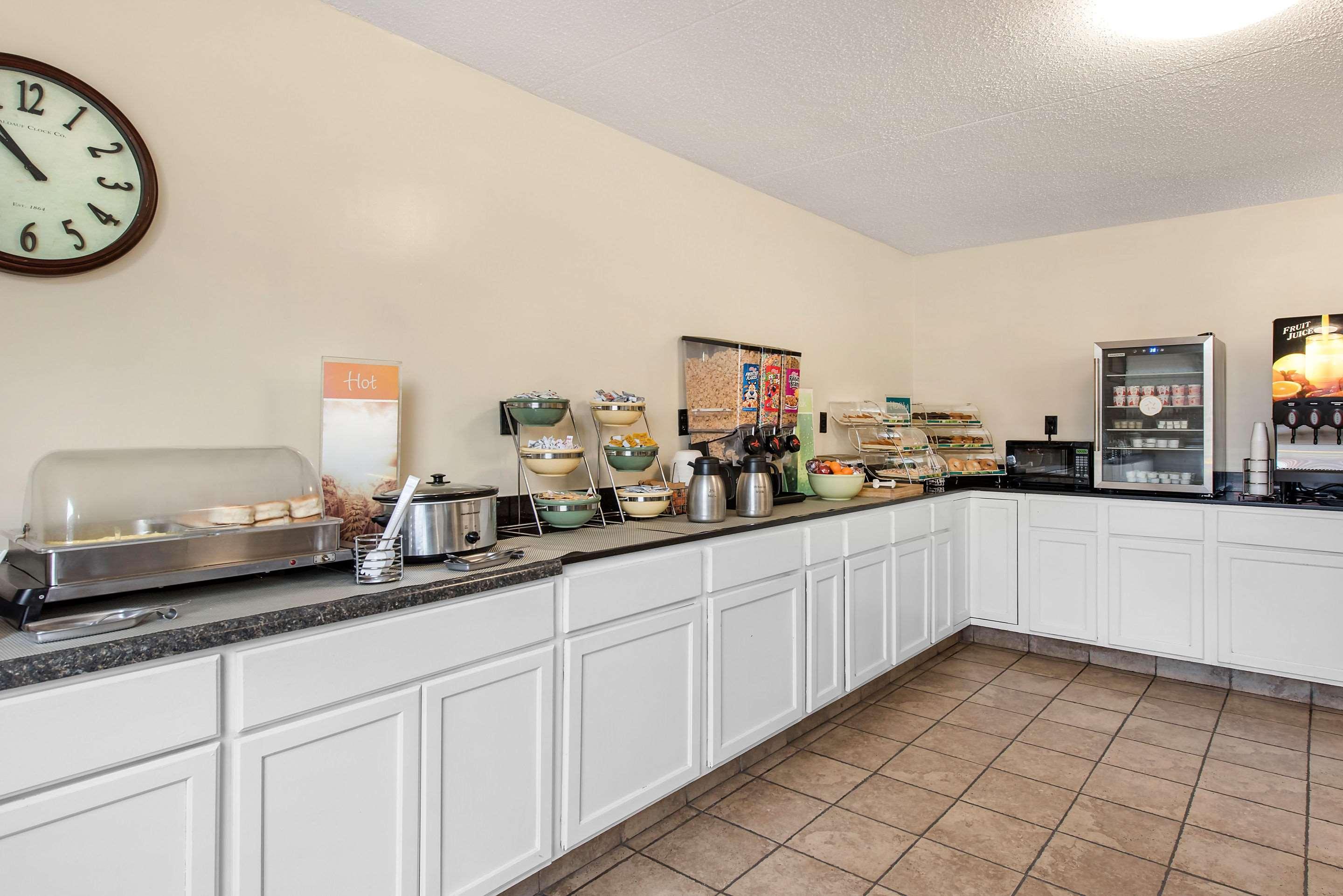Quality Inn & Suites Lafayette I-65 מראה חיצוני תמונה