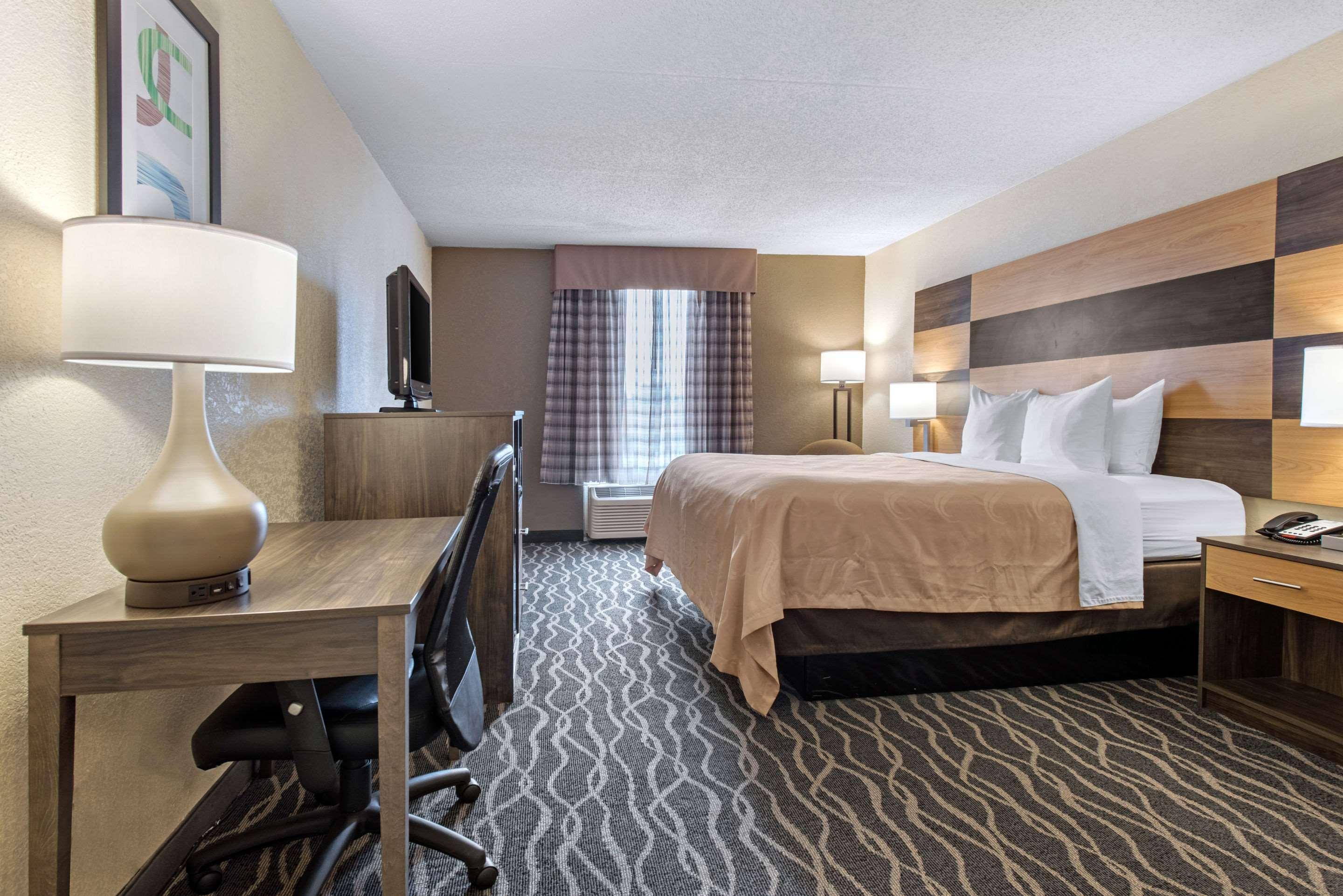 Quality Inn & Suites Lafayette I-65 מראה חיצוני תמונה