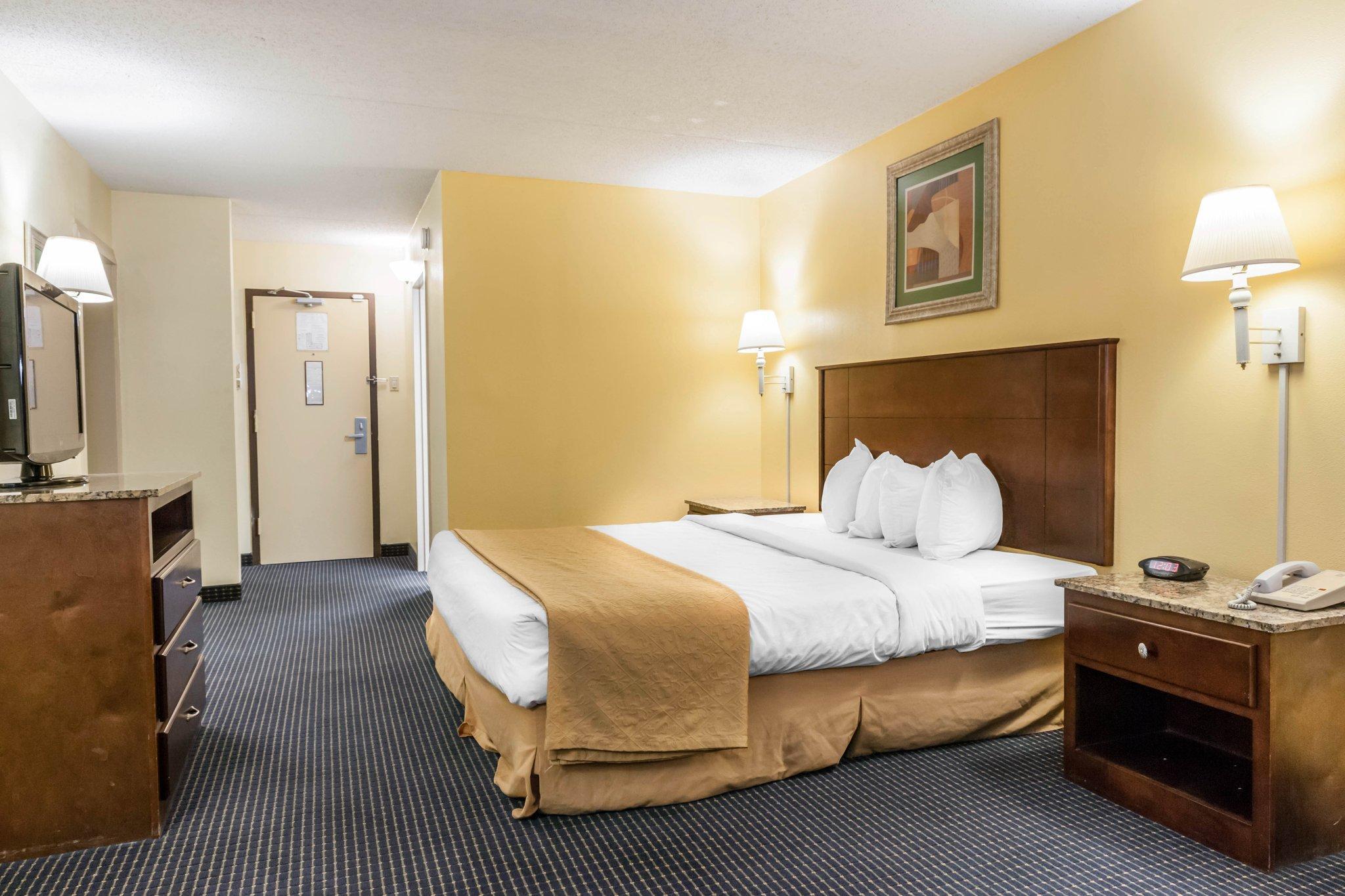 Quality Inn & Suites Lafayette I-65 מראה חיצוני תמונה