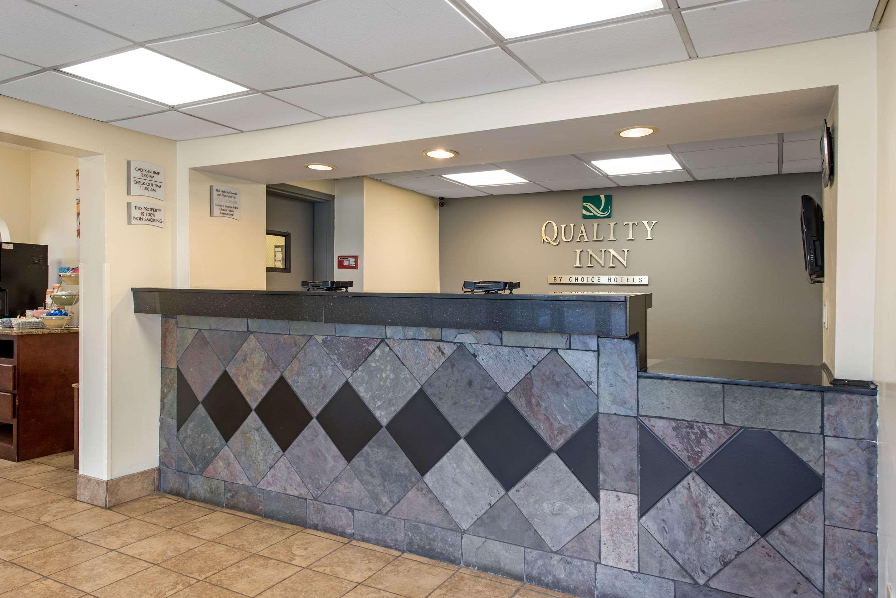 Quality Inn & Suites Lafayette I-65 מראה חיצוני תמונה