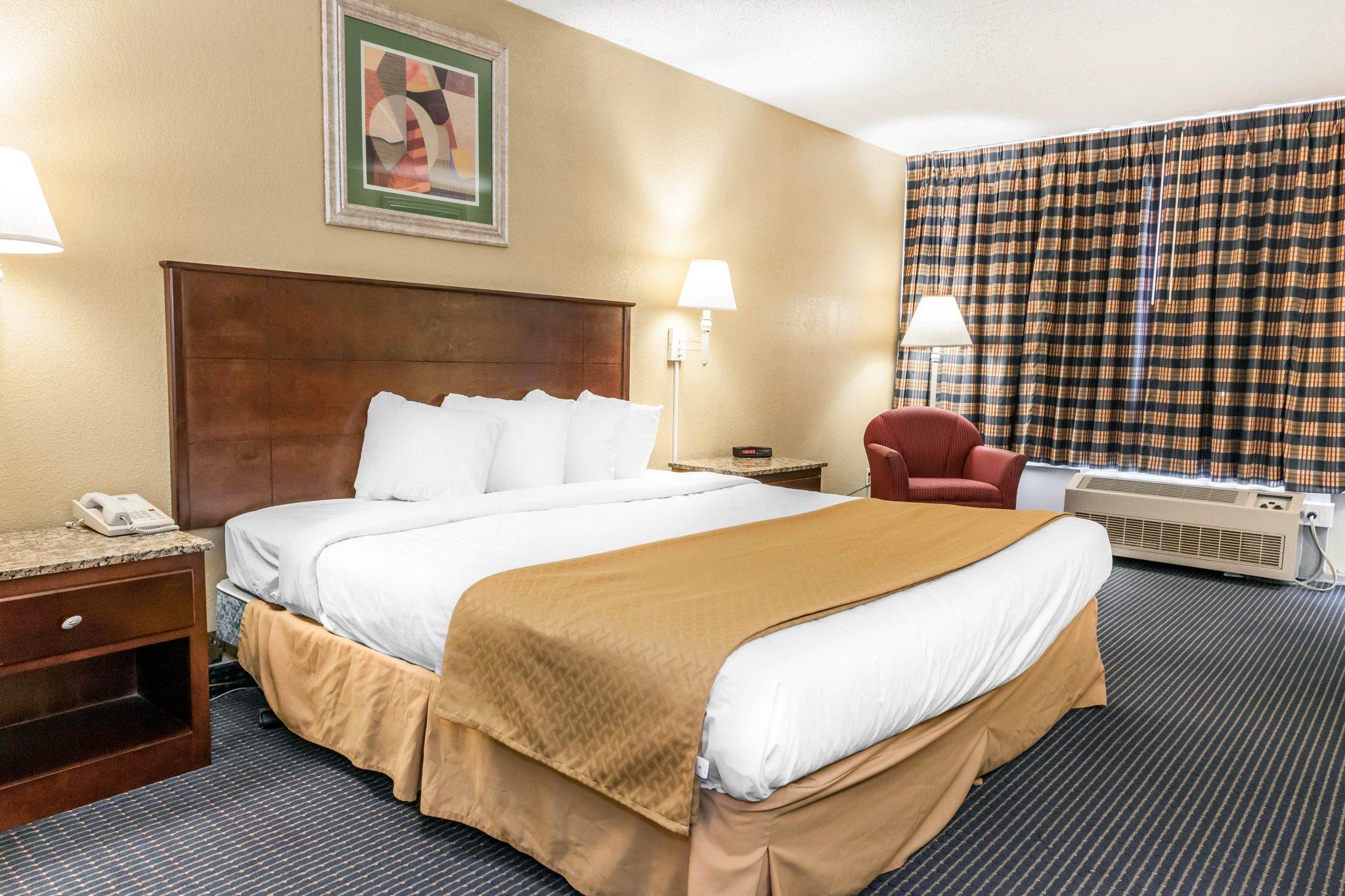 Quality Inn & Suites Lafayette I-65 מראה חיצוני תמונה