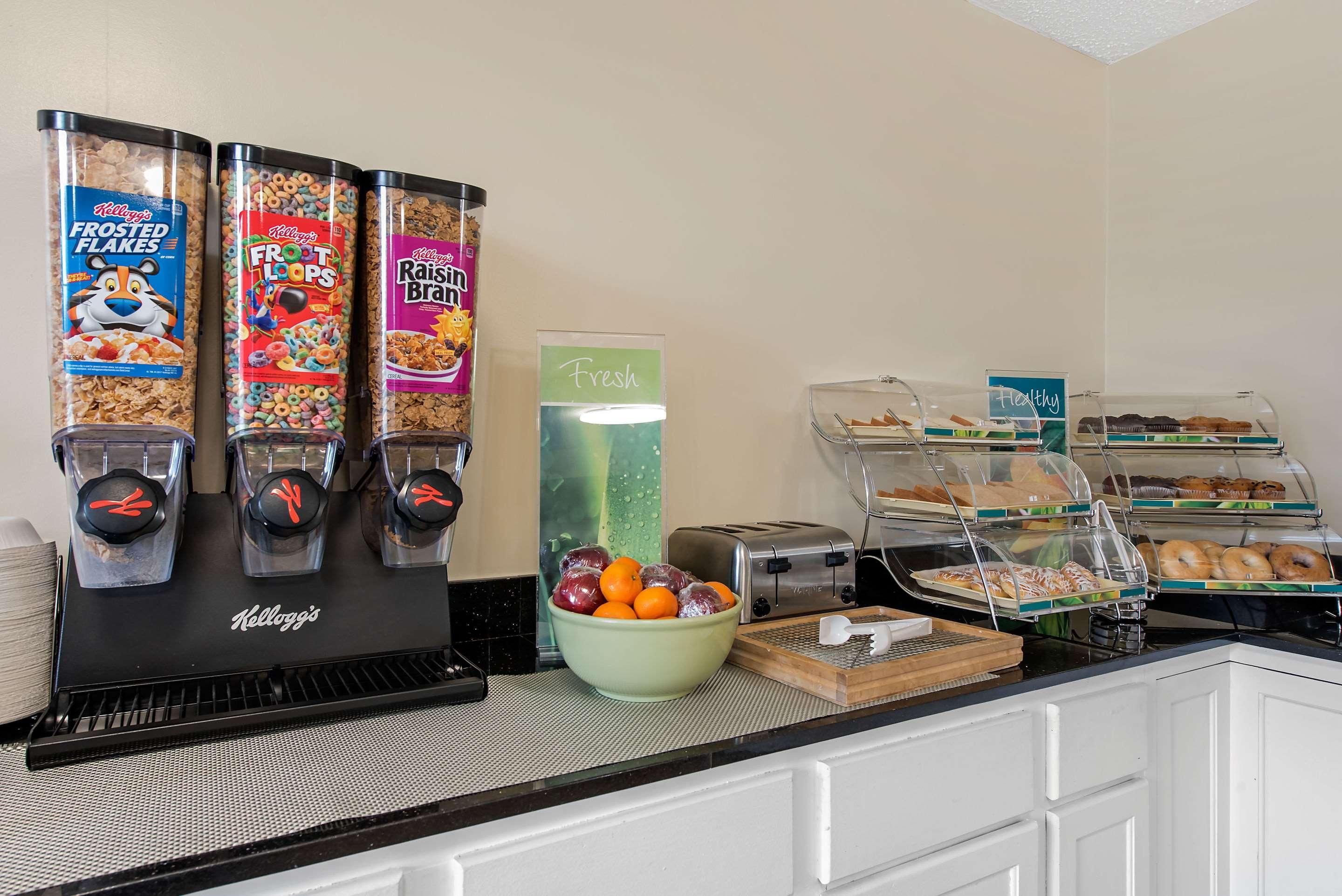 Quality Inn & Suites Lafayette I-65 מראה חיצוני תמונה