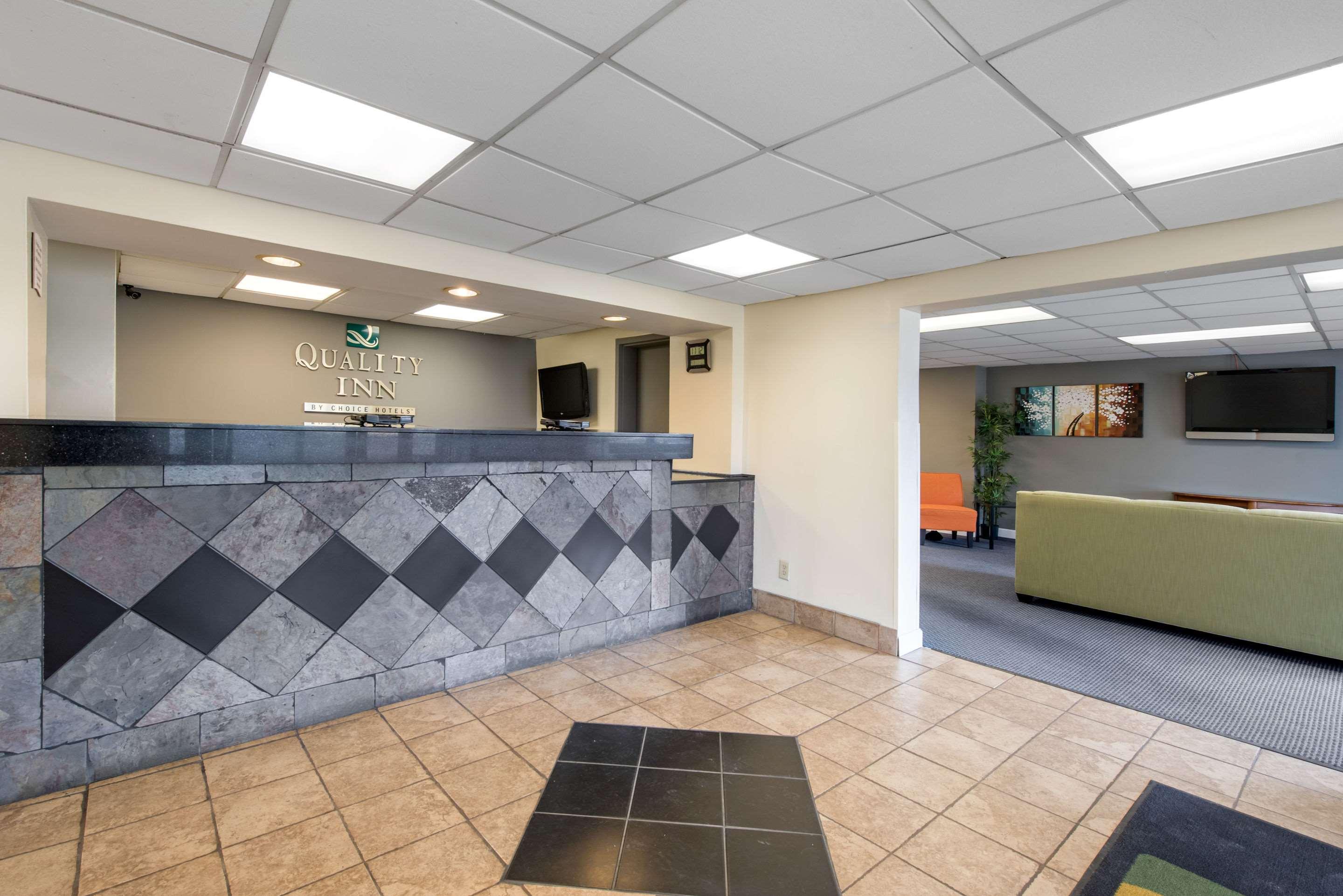 Quality Inn & Suites Lafayette I-65 מראה חיצוני תמונה